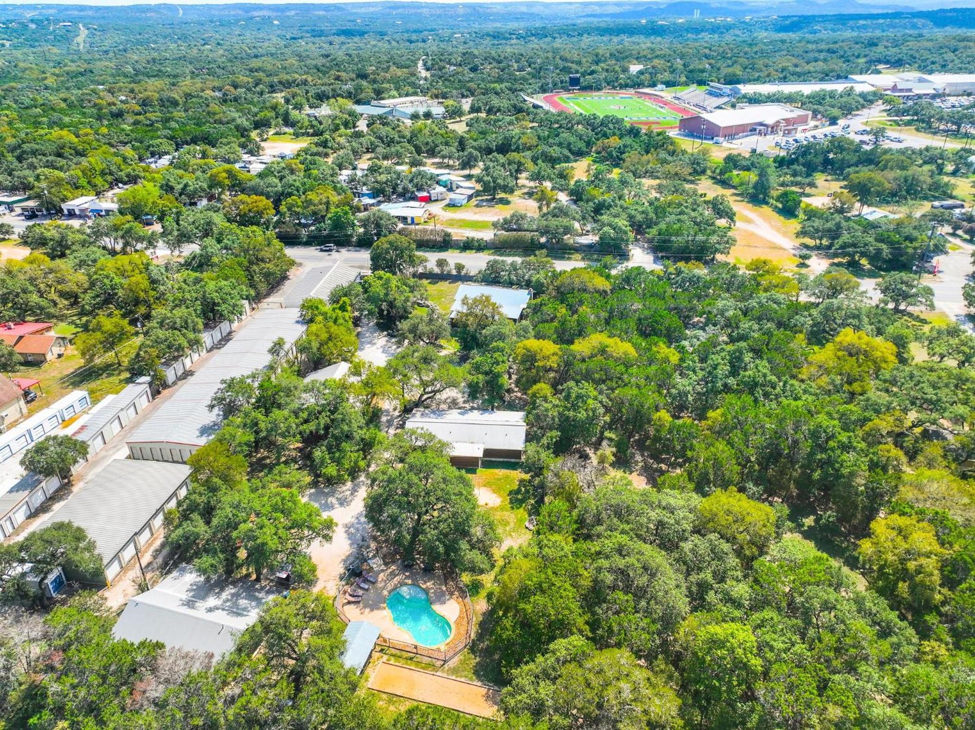 Wimberley Log Cabins Resort And Suites- The Oak Lodge Eksteriør bilde